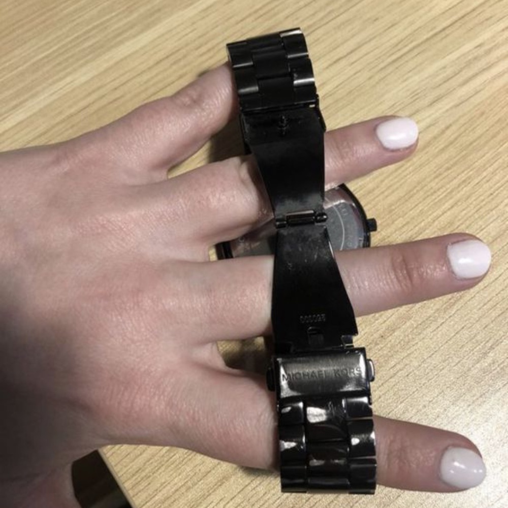 Watch: Michael Kors Slim Runway - Used. - Picture 2 of 2